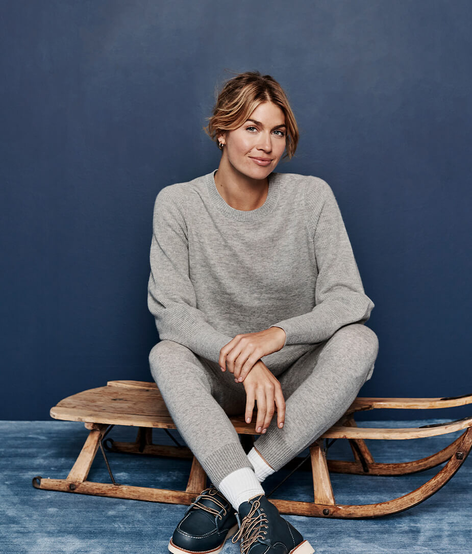 The Coziest Cashmere Blend Bishop-Sleeve Sweater - Wolf