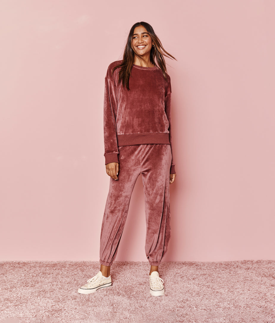 The Plush Velour Relaxed Crew - Rosewood