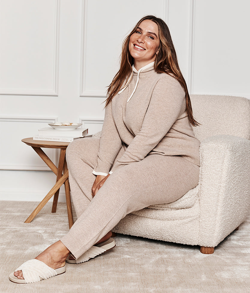 The Coziest Cashmere Blend Jogger - Toffee & White Sand