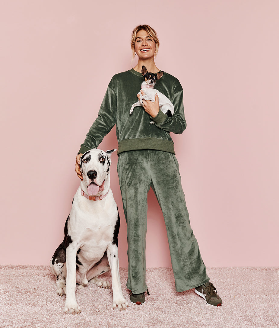 The Plush Velour Lounge Pant - Olive