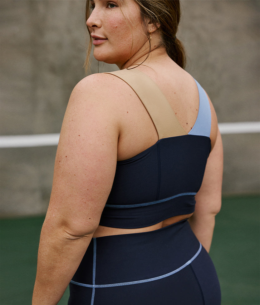 The Colorblock Wide-Strap Sports Bra - Midnight & Slate & Toffee