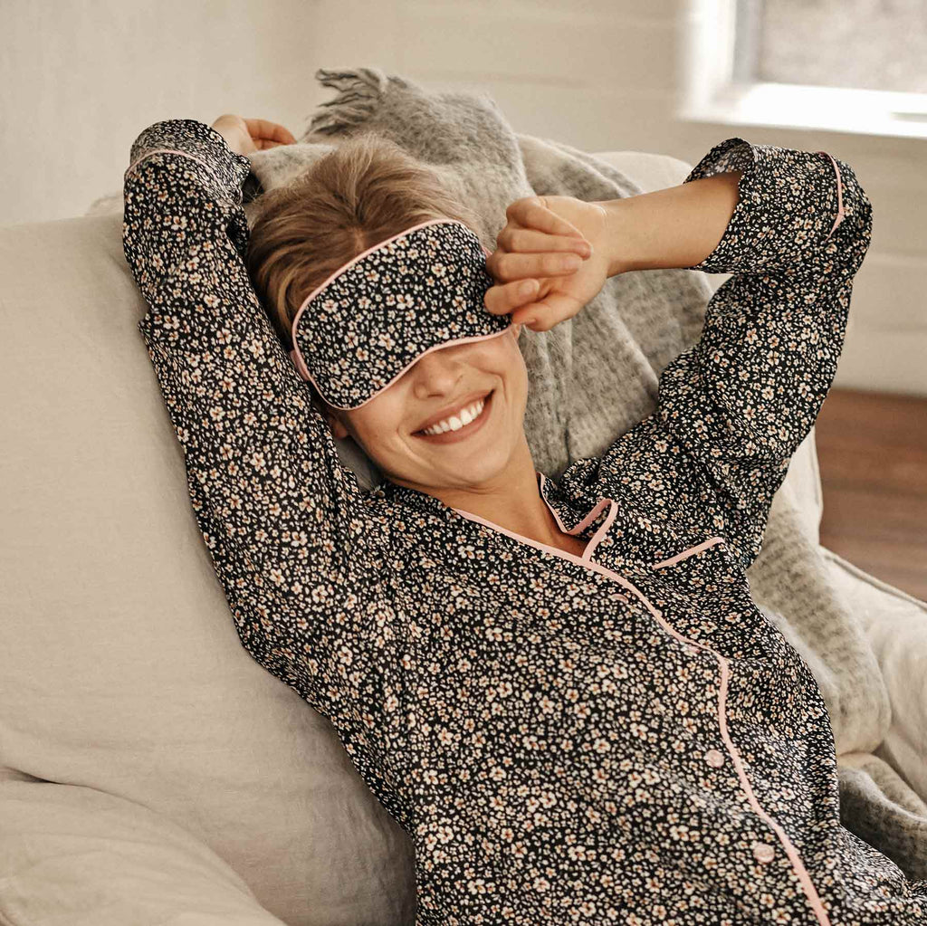 The Cloud 9 Silky Eye Mask & Scrunchie Set- In Bloom in Sea Urchin & Pink Sky