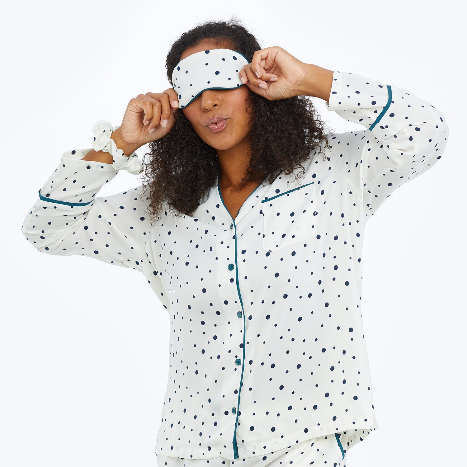 The Cloud 9 Silky Eye Mask & Scrunchie Set - Main