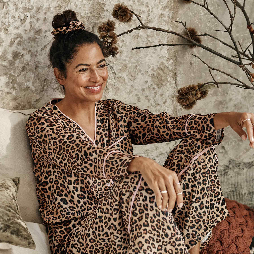 The Cloud 9 Silky Eye Mask & Scrunchie Set - Leopard & Pink Sky